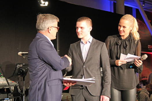 Peter Kofmel, Janosch Jorysch et Linda Fäh